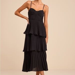 NWT Cascading Crush Black Tiered Bustier Midi Dress